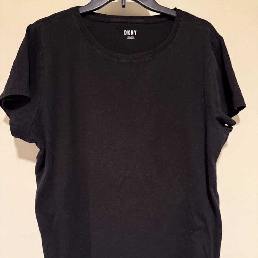 DKNY Cotton Short Sleeve Black Tee, Size XXL